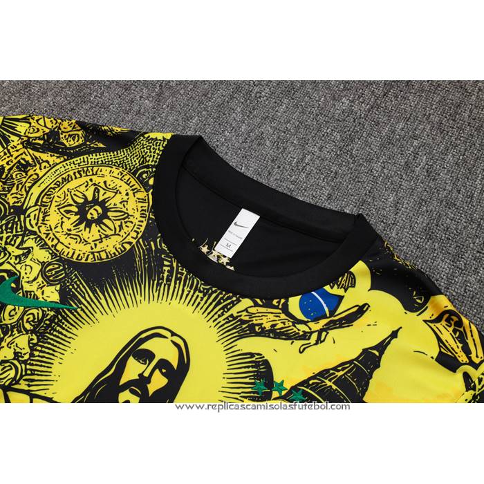 Fato de Treino
 Brasil
 Jesus 2024-2025 Manga Curta
 Amarelo
 - Calcas Curta
